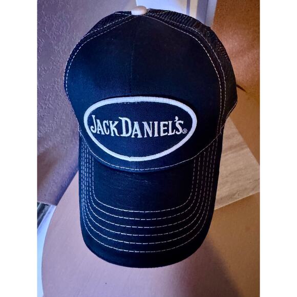 Jack Daniel’s Old No. 7 Black Mesh Trucker Hat - Picture 2 of 8